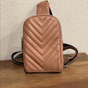 INICAT Travel Small Sling Bag Leather Crossbody Bags for Women Fanny Pack. EUC.